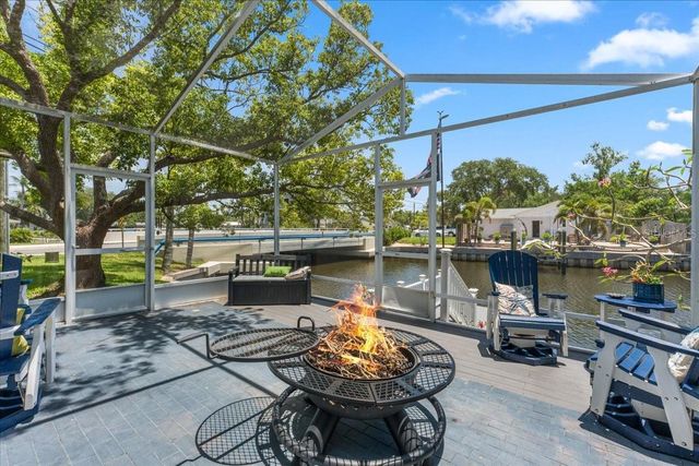 344 CROSSWINDS DRIVE, Palm Harbor, FL 34683