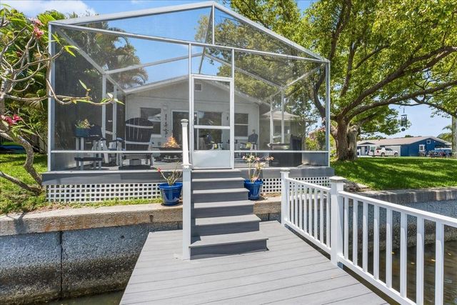 344 CROSSWINDS DRIVE, Palm Harbor, FL 34683