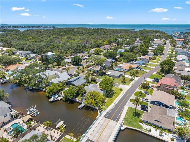 344 CROSSWINDS DRIVE, Palm Harbor, FL 34683