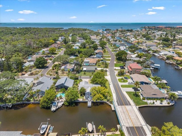 344 CROSSWINDS DRIVE, Palm Harbor, FL 34683