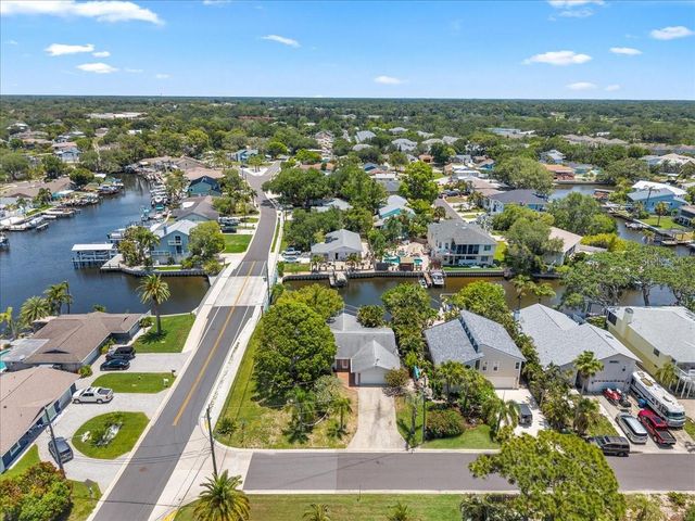 344 CROSSWINDS DRIVE, Palm Harbor, FL 34683