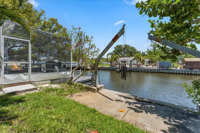 344 CROSSWINDS DRIVE, Palm Harbor, FL 34683