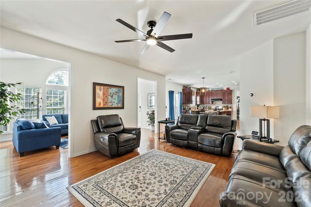 1019 Markwell Drive, Matthews, NC 28105