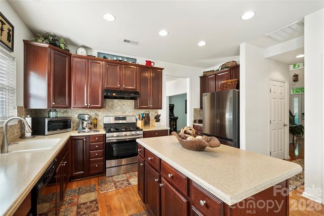 1019 Markwell Drive, Matthews, NC 28105