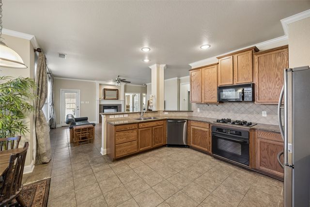 4401 Monnig Lane, Fort Worth, TX 76244