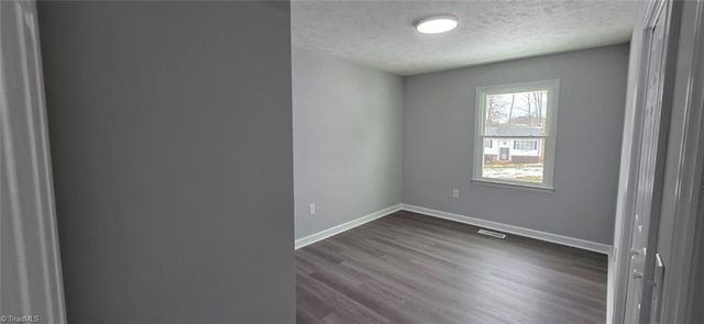 3317 Coventry Forest Lane, King, NC 27021