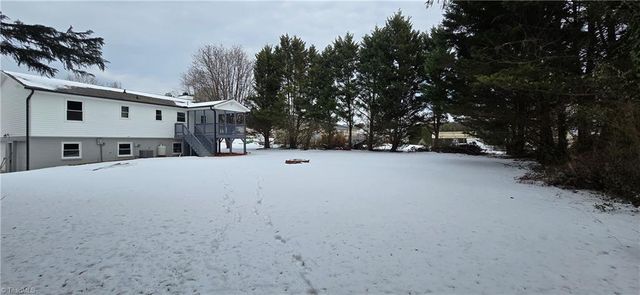 3317 Coventry Forest Lane, King, NC 27021