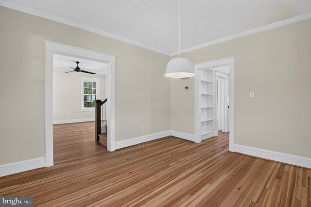 6414 BROOKES LN, Bethesda, MD 20816