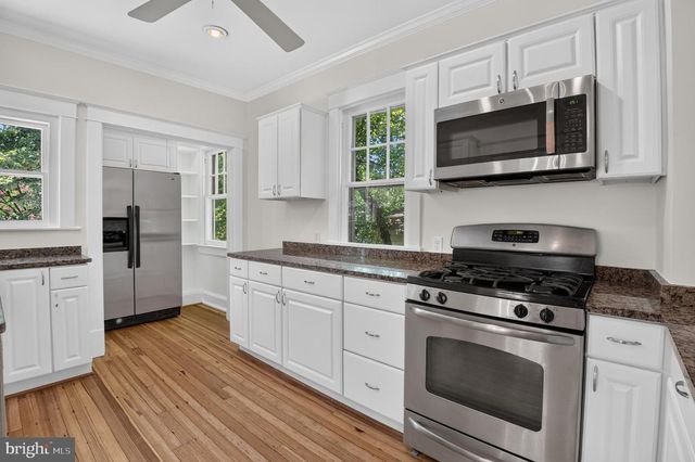 6414 BROOKES LN, Bethesda, MD 20816