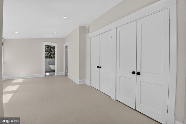 6414 BROOKES LN, Bethesda, MD 20816