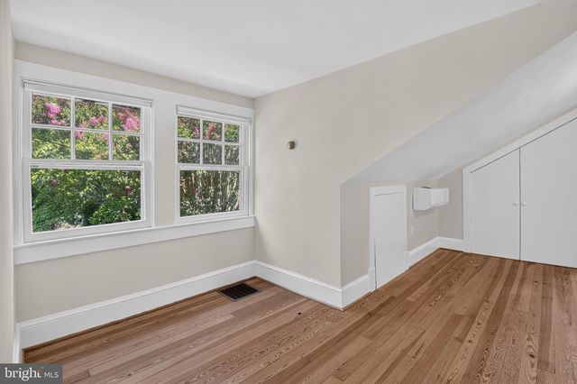 6414 BROOKES LN, Bethesda, MD 20816