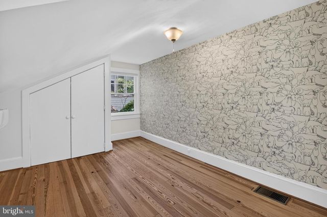 6414 BROOKES LN, Bethesda, MD 20816