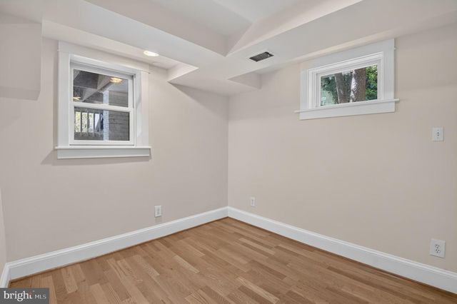 6414 BROOKES LN, Bethesda, MD 20816
