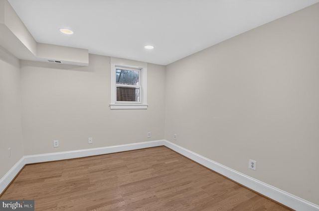 6414 BROOKES LN, Bethesda, MD 20816
