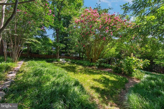 6414 BROOKES LN, Bethesda, MD 20816