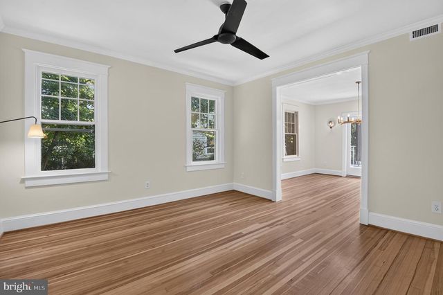 6414 BROOKES LN, Bethesda, MD 20816