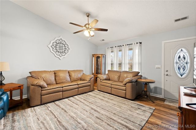 1215 Flagstone Drive, Jeffersonville, IN 47130