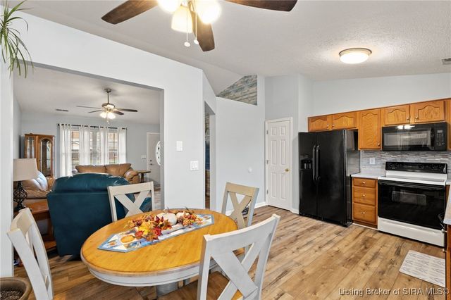 1215 Flagstone Drive, Jeffersonville, IN 47130