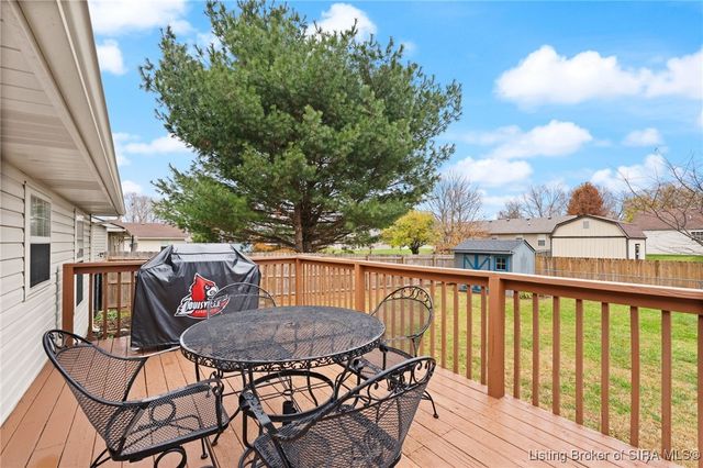 1215 Flagstone Drive, Jeffersonville, IN 47130