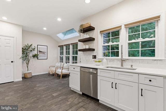 6215 KNOLLS CT, Elkridge, MD 21075