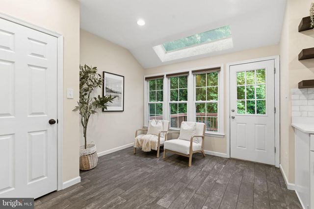6215 KNOLLS CT, Elkridge, MD 21075