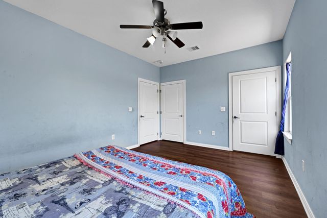 771 10th Street, Dickinson, TX 77539