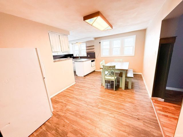 819 S Cowen Street, Garrett, IN 46738