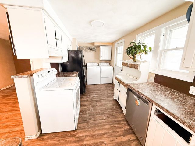 819 S Cowen Street, Garrett, IN 46738