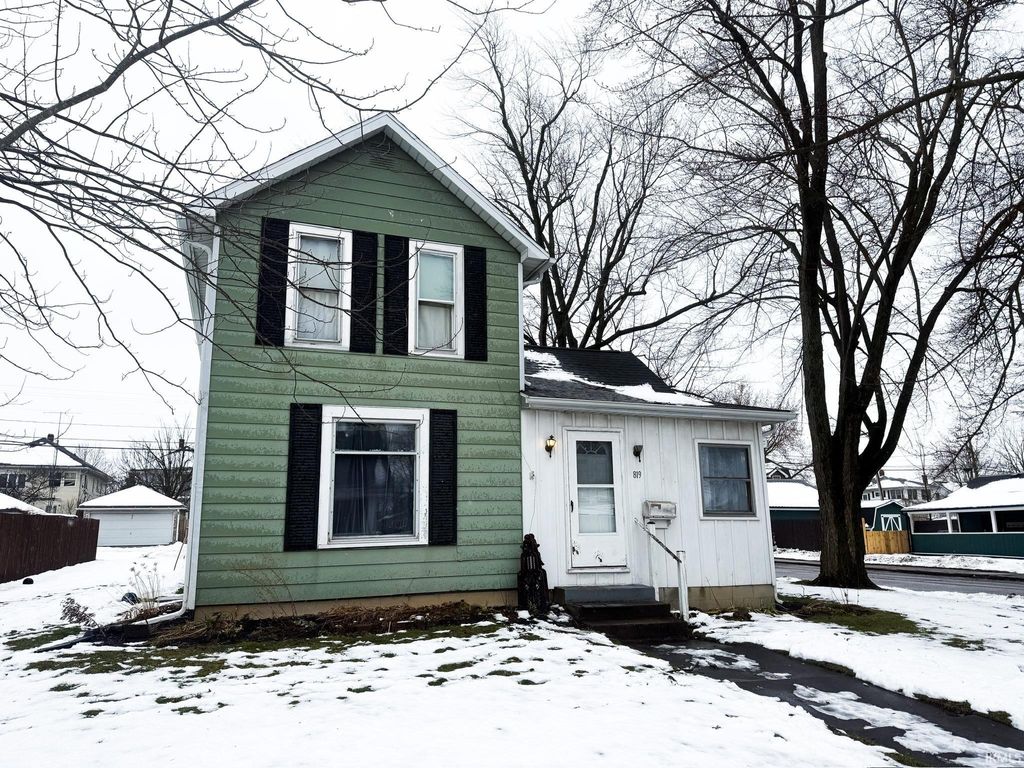 819 S Cowen Street, Garrett, IN 46738