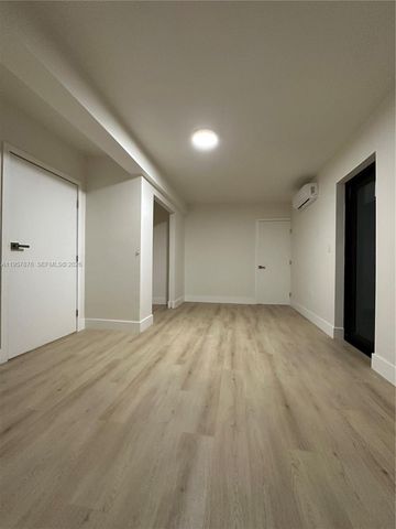 15411 NE 10th Ave, North Miami Beach, FL 33162