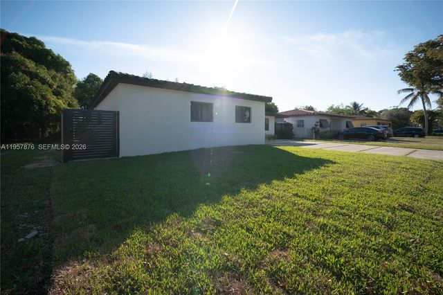 15411 NE 10th Ave, North Miami Beach, FL 33162