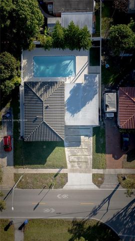 15411 NE 10th Ave, North Miami Beach, FL 33162