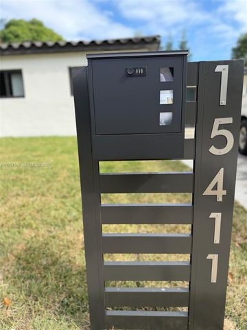 15411 NE 10th Ave, North Miami Beach, FL 33162