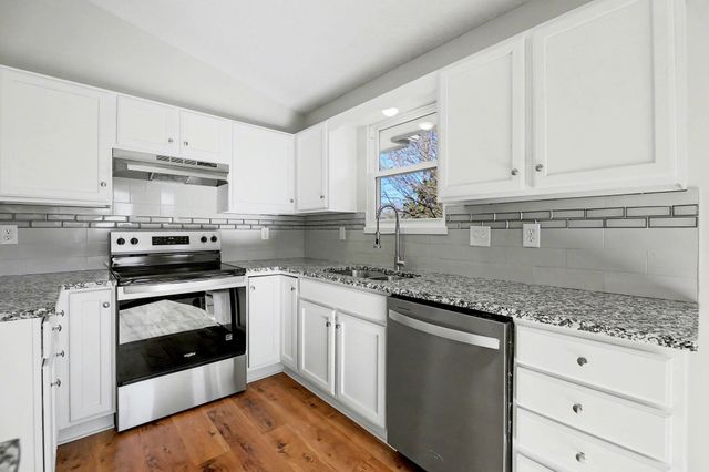 5102 N Blackhawk St, Wichita, KS 67219