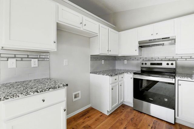 5102 N Blackhawk St, Wichita, KS 67219