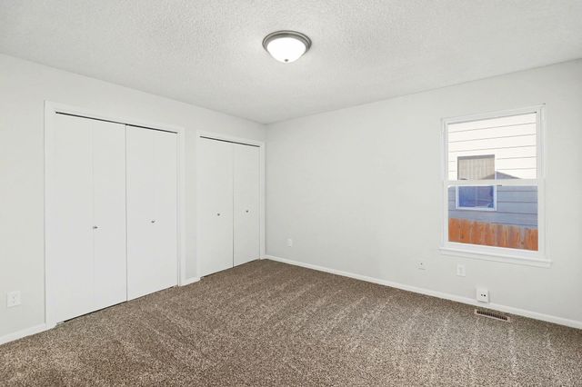 5102 N Blackhawk St, Wichita, KS 67219