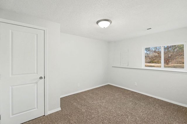 5102 N Blackhawk St, Wichita, KS 67219