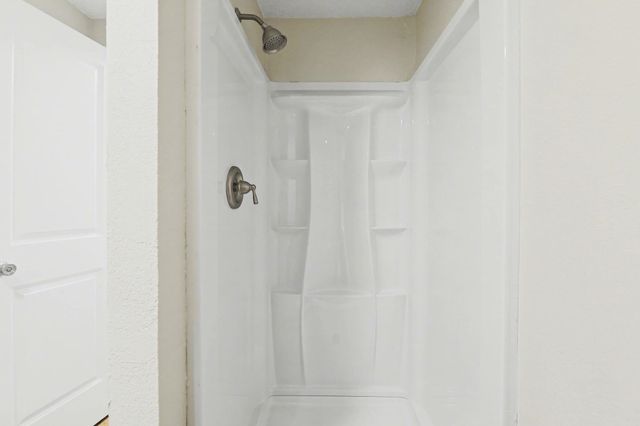 5102 N Blackhawk St, Wichita, KS 67219