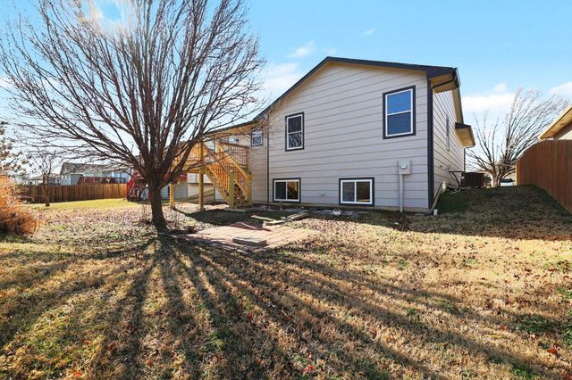 5102 N Blackhawk St, Wichita, KS 67219