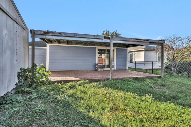 403 Meters Street, Houston, TX 77020