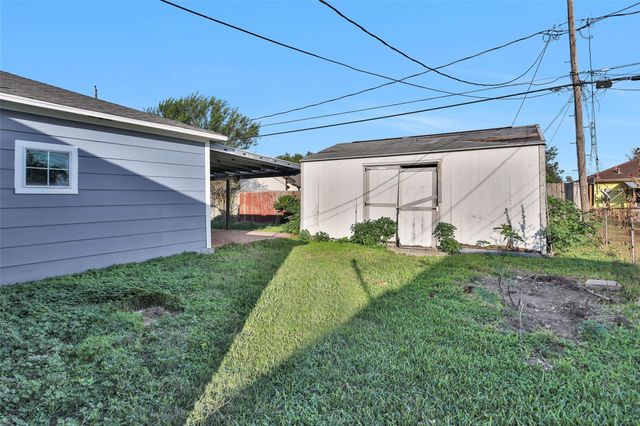 403 Meters Street, Houston, TX 77020
