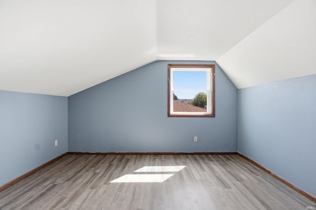 1823 lima Valley Drive, Fort Wayne, IN 46818