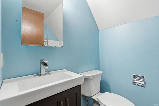 1823 lima Valley Drive, Fort Wayne, IN 46818