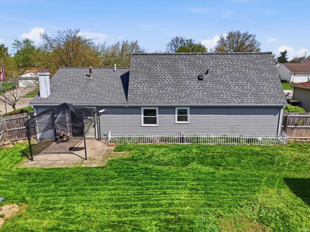 1823 lima Valley Drive, Fort Wayne, IN 46818