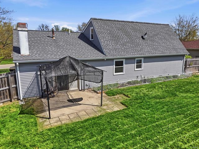 1823 lima Valley Drive, Fort Wayne, IN 46818