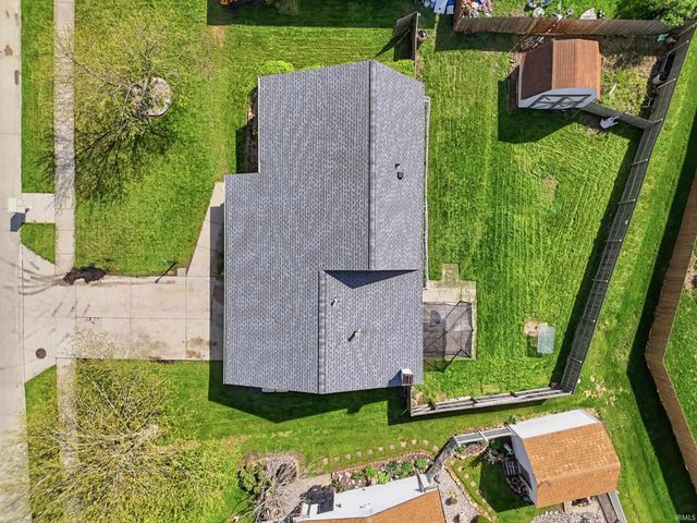 1823 lima Valley Drive, Fort Wayne, IN 46818