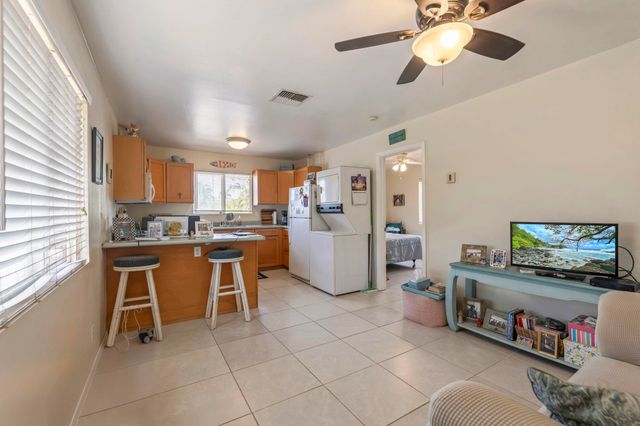 2021 Paulele Pl, Kihei, HI 96753