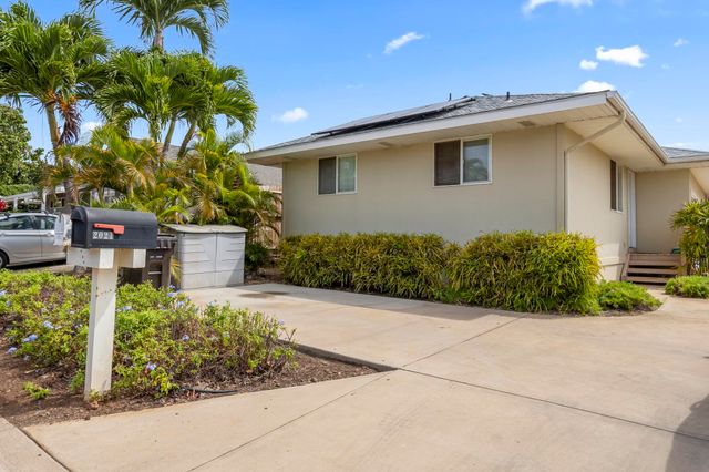 2021 Paulele Pl, Kihei, HI 96753