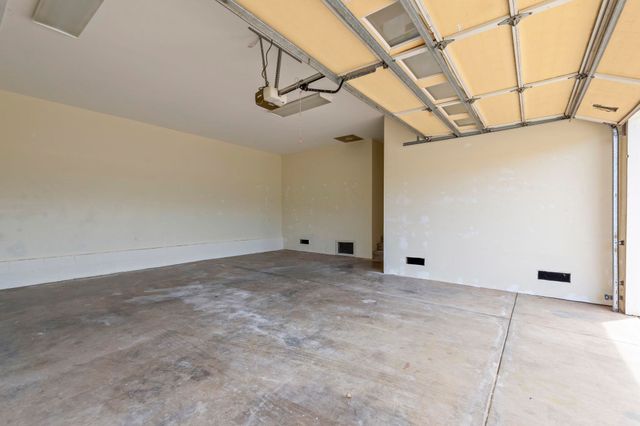 2021 Paulele Pl, Kihei, HI 96753