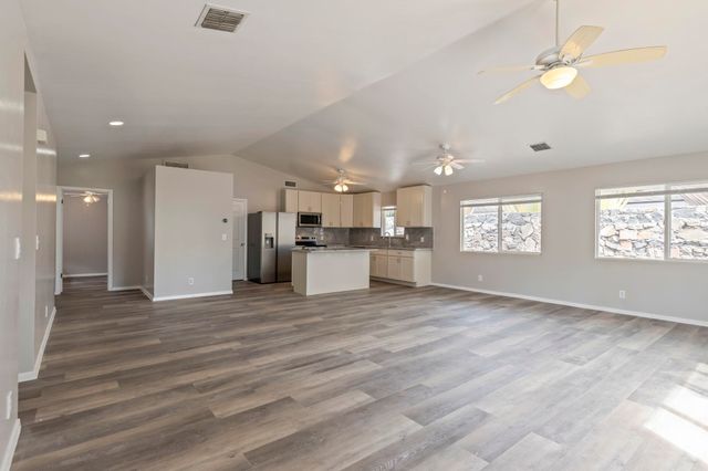 2021 Paulele Pl, Kihei, HI 96753